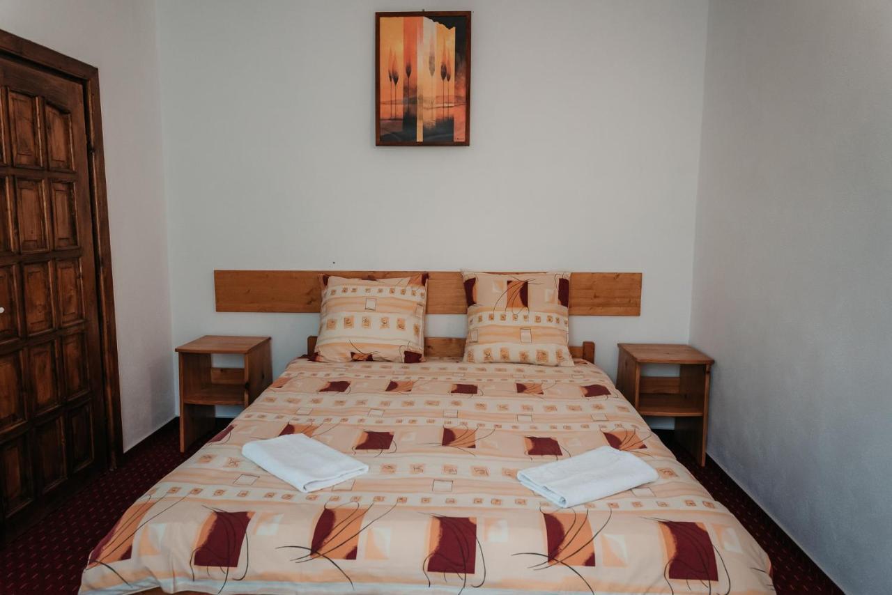 Moara De Piatra Hotel Carta  Ngoại thất bức ảnh