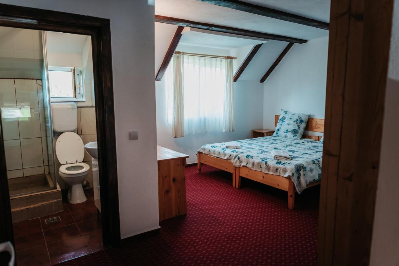 Moara De Piatra Hotel Carta  Ngoại thất bức ảnh