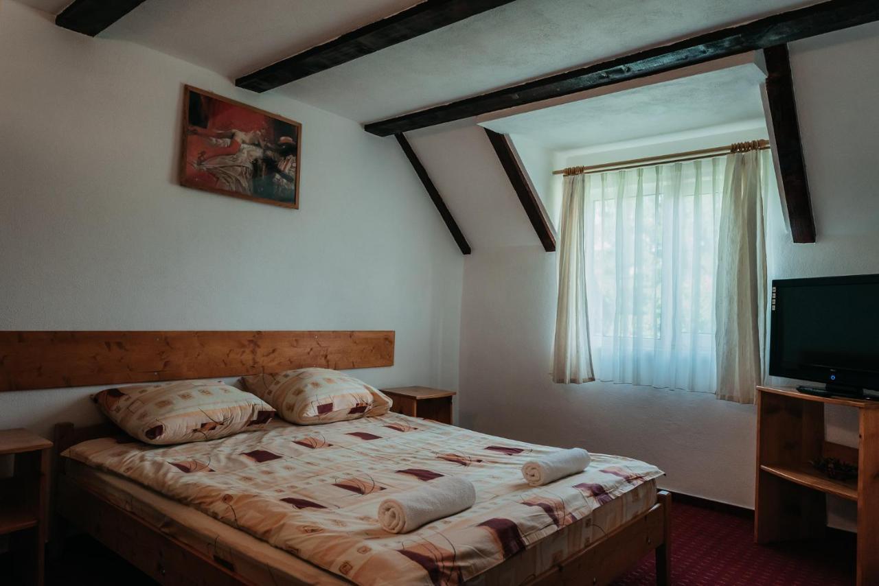 Moara De Piatra Hotel Carta  Ngoại thất bức ảnh