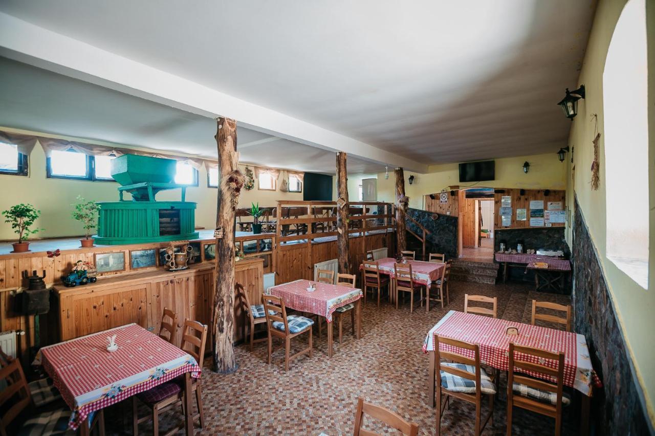 Moara De Piatra Hotel Carta  Ngoại thất bức ảnh